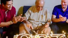 Vasant Raiji with Steve Waugh and Sachin Tendulkar during his 100th birthday