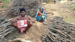 Migrant workers campaigning in support of CPI(M) candidate for Bankura constituency at Jhariakocha village of Hirbandh block under Bankura District.