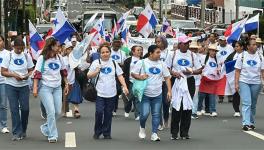 Panama's nurses join the strike and take the streets against Law 462. Photo: Claridad Panama/X