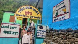 Children are still waiting for their teachers (Photo - Surinder Kumar, 101Reporters).