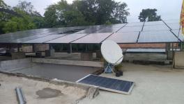 Rooftop panels for a flour mill in Brahmavali, Sitapur (Photo - Ramji Mishra, 101Reporters)