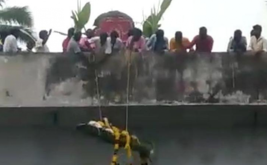 Dalits ‘Airdrop’ Dead Body in TN