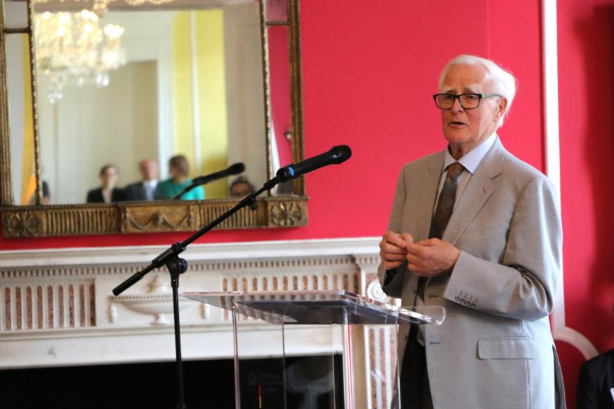 Novelist John le Carre Dies at 89