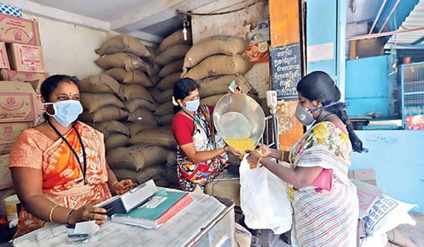 Women workers in a fair price shop. Image courtesy: Theekkathir