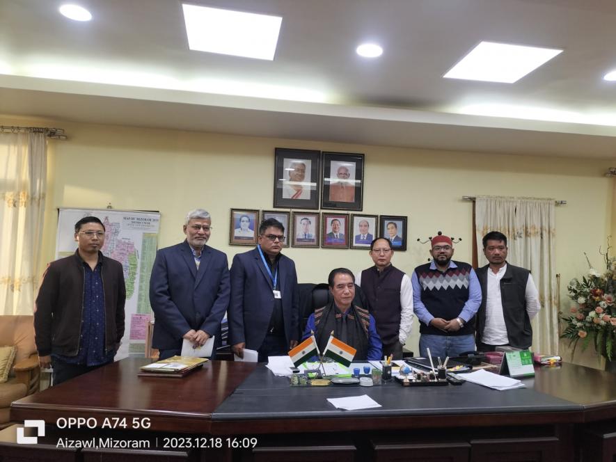 CM lalduhoma meeting with reporters in Aizwal