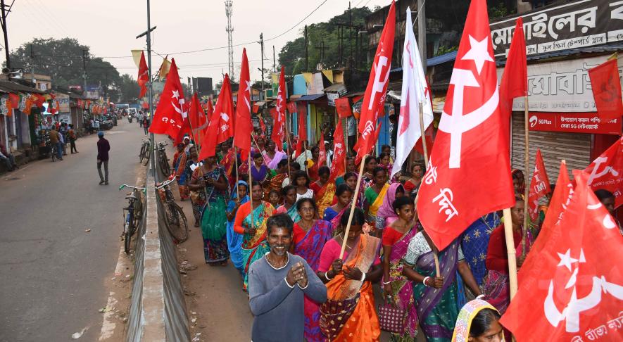 Farm labourers of Bankura 1 number block marched in a rally  and submitted a deputation to the block office, demanding NREGA work.