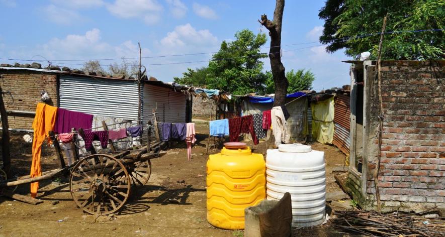 The Pardhi settlement in Mahagaon tehsil, nearly a century old, still lacks toilets, clean drinking water and paved roads (Photo - Azib Ahmed, 101Reporters)