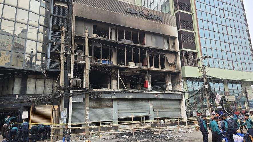 Aftermath of mob and arson attacks on the office of daily Prothom Alo in Dhaka, Bangladesh. Photo: Wikimedia Commons